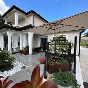 Zonta Maremi With Private Jacuzzi Buje